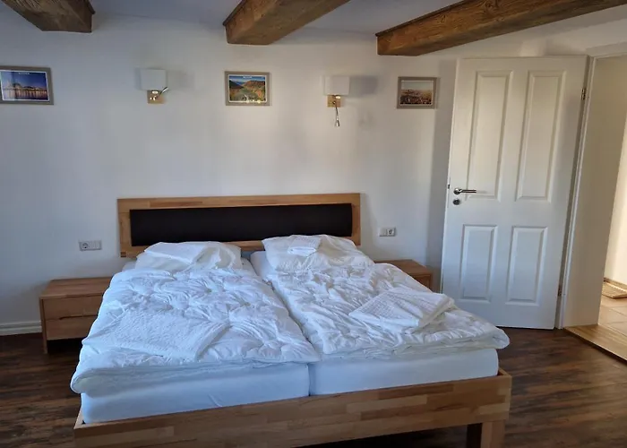 Demmel & Cie アパート